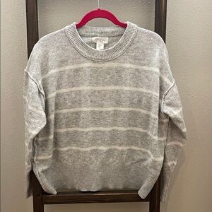 Jessica Simpson Gray Striped Women's Sweater